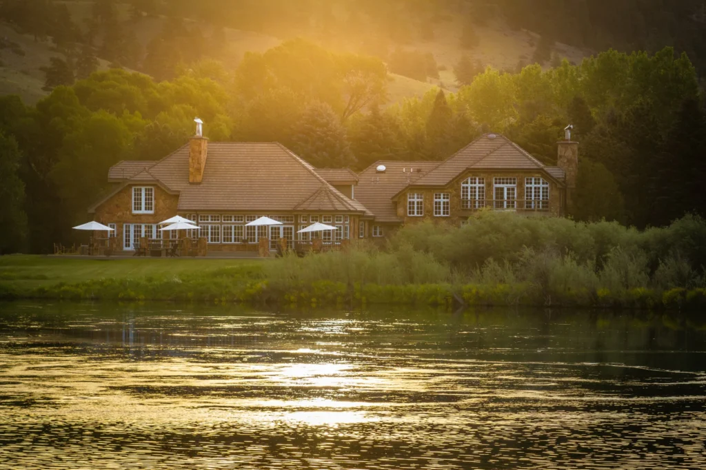 Living Water Lodging -riven rock lodge